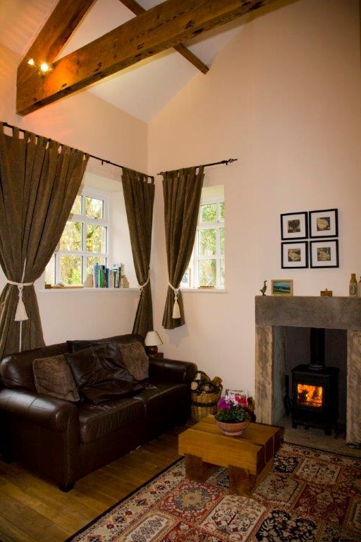 Sitting area with exposed beams